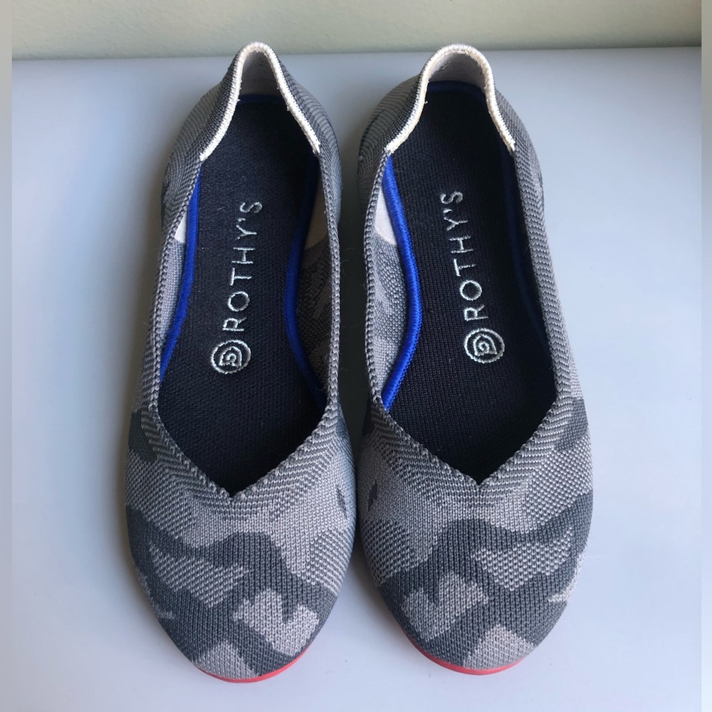 Rothy’s Women’s Retired Grey Camo Round Toe Flats Size: W7